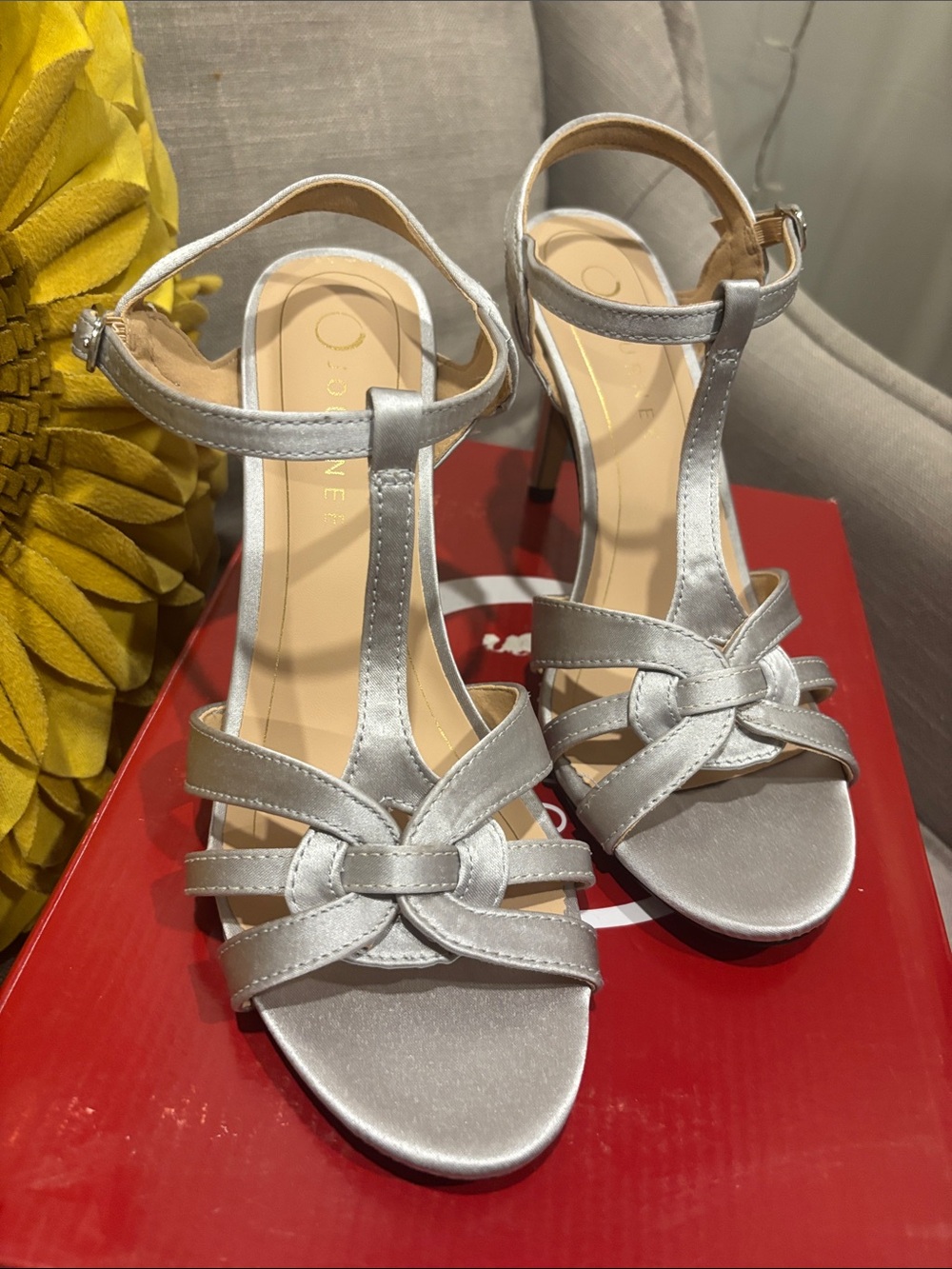 Journee Collection Silver Knotted T-Strap Heeled Sandals